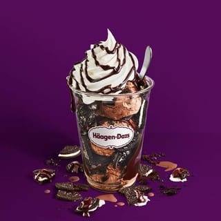 Midnight Cookies and Cream Dazzler Sundae